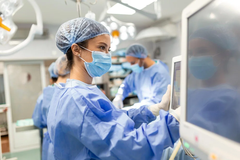 Entenda os desafios da infraestrutura hospitalar para terapias celulares e saiba como preparar centros para terapias avançadas como a CAR-T.