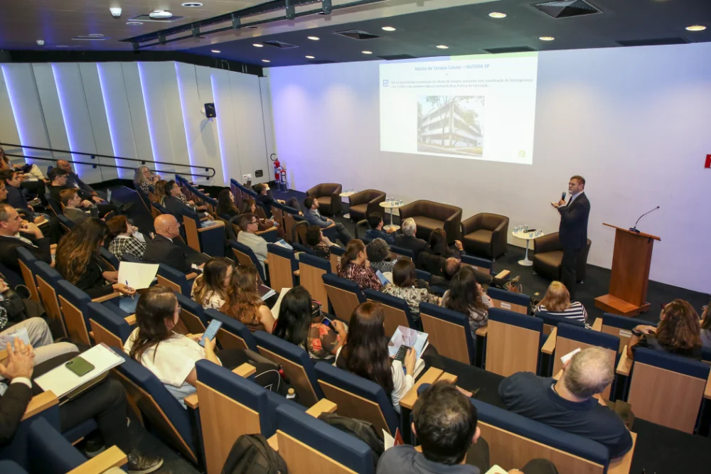 Seminário da CBDL reúne especialistas para debater CAR-T cell, CRISPR e terapias avançadas no Brasil. Veja os principais destaques do evento.