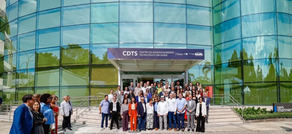 Governo lança centro Fiocruz para produção 100% nacional da terapia CAR-T cell. Entenda o impacto para o SUS e para pacientes com câncer.