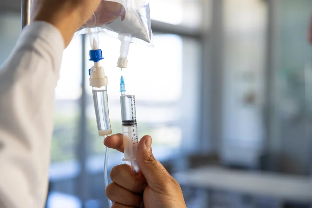 Aucatzyl (obecabtagene autoleucel): aprovado pela FDA em 2024 para leucemia linfoblástica aguda. Saiba como funciona e quais estudos o embasam.